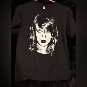METHsyndicate Taylor Swift “The Mark of the Beast” large T shirt Eras Swifties